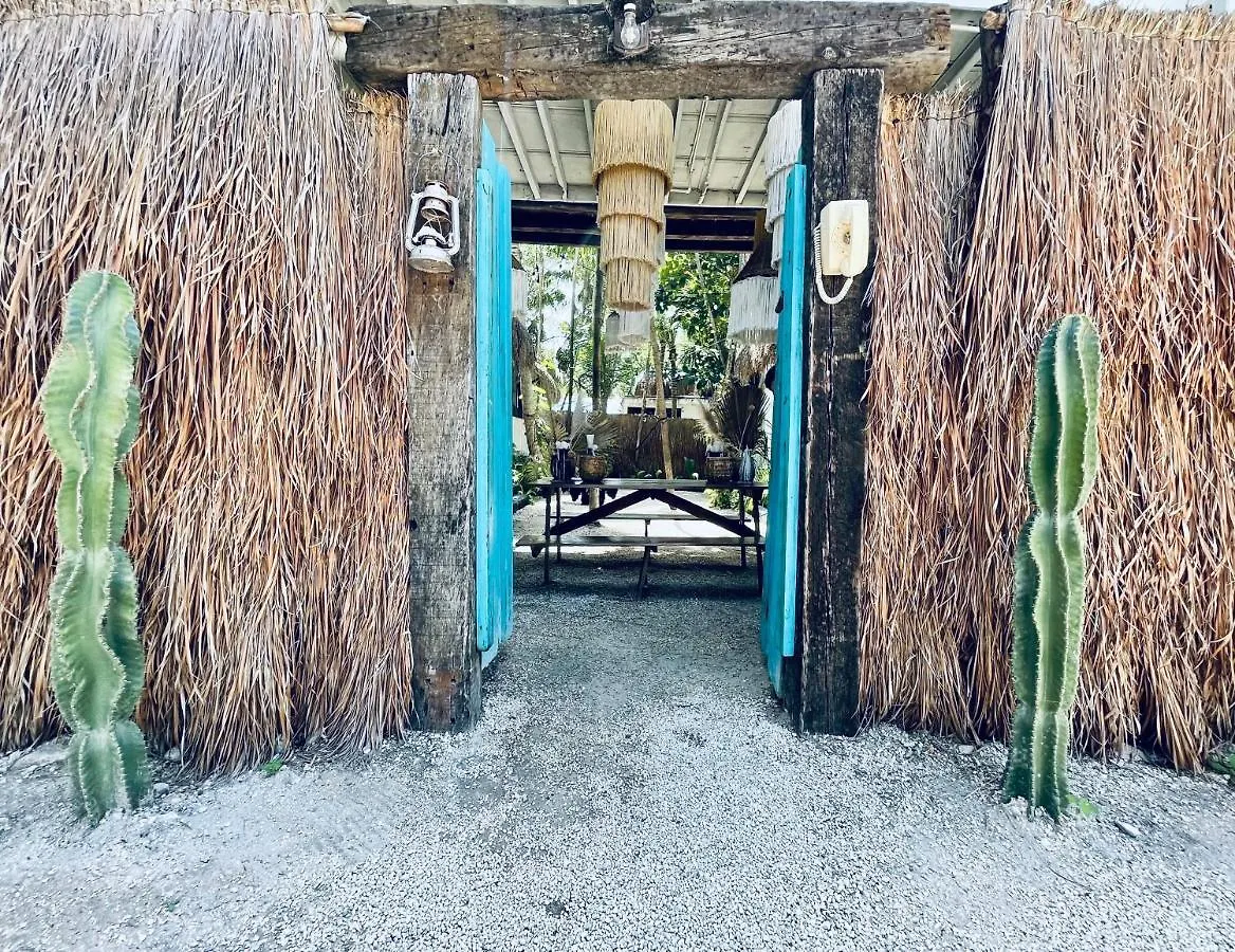 Pal Mar Glamtainer Tulum Hotel Mexico